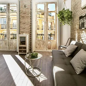 Urban Hipster 2 Apartment